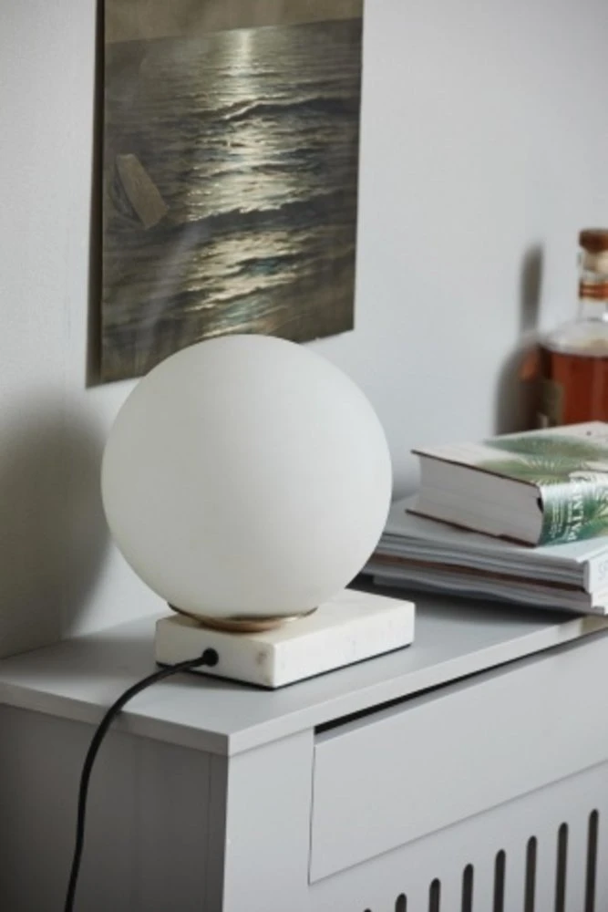 Nordal Enyo Tafellamp - Mat Wit Met Marmer 2 Nordal Enyo Tafellamp - Mat Wit Met Marmer - Afbeelding 2