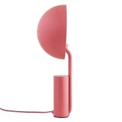 Normann Copenhagen Normann Copenhagen CAP Tafellamp Roze -Kwaliteitsmeubelwinkel normann copenhagen normann copenhagen cap tafellam 3