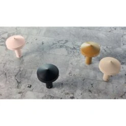 OYOY Hatto Tafellamp Roze - L300697 7 OYOY Hatto Tafellamp Roze - L300697 -Kwaliteitsmeubelwinkel oyoy hatto tafellamp roze l300697 3