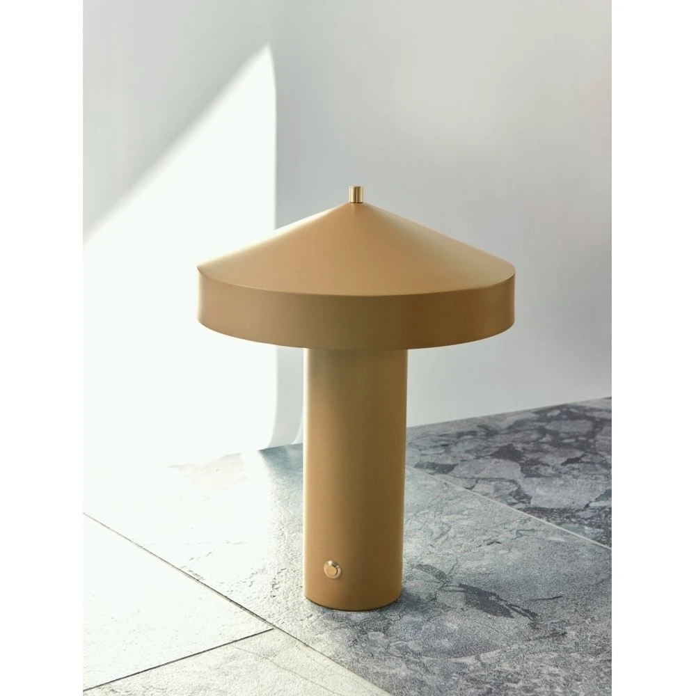 OYOY Hatto Tafellamp Saffraan - L300698 2 OYOY Hatto Tafellamp Saffraan - L300698 - Afbeelding 2